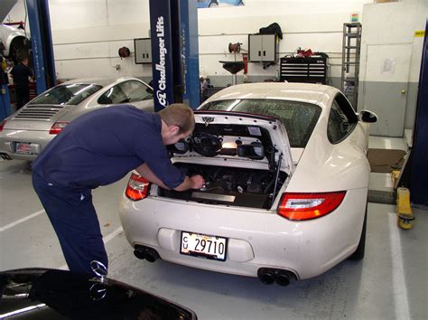 porsche service portland oregon.